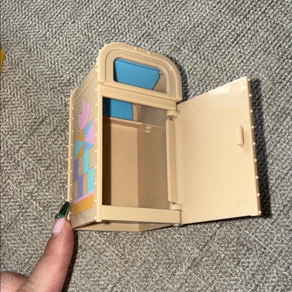 Disney Trash Can Mystery Box - Small World OPEN BOX - Picture 3 of 4